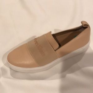 Calvin Klein sneakers color nude, size 8.
